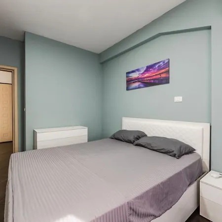Apartment Sunset 1br Escape By Pikhost Durrës